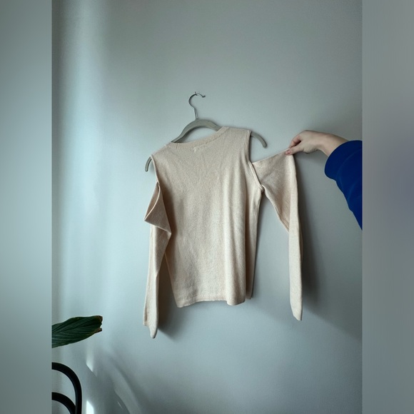 Club Monaco Cold-Shoulder Cashmere Sweater / Cream / US Ladies Small - Picture 4 of 7